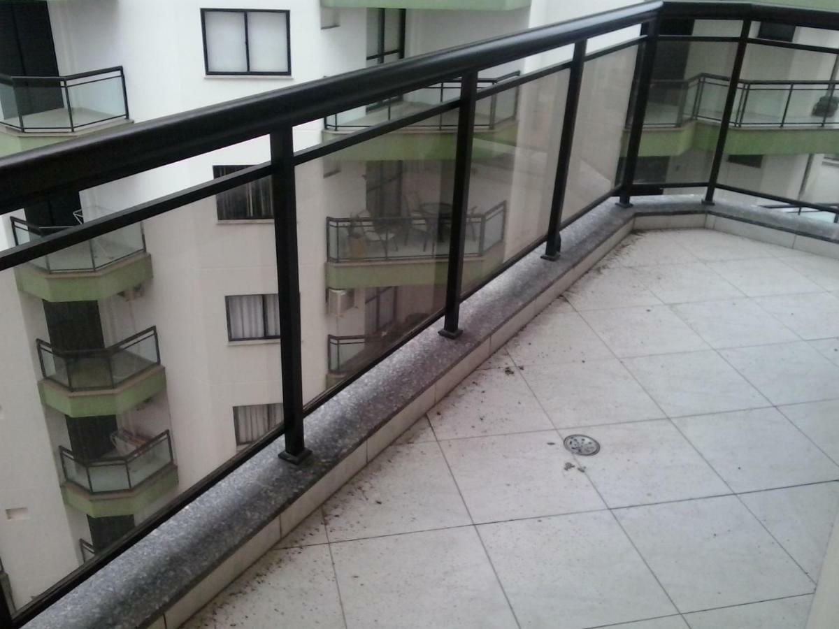 Apartamento Enseada, Guarujá, 3 dorms, 3 banhs, 8 pessoas, 250 metros da praia, 2 sacadas, 2 vagas de garagem Exterior foto